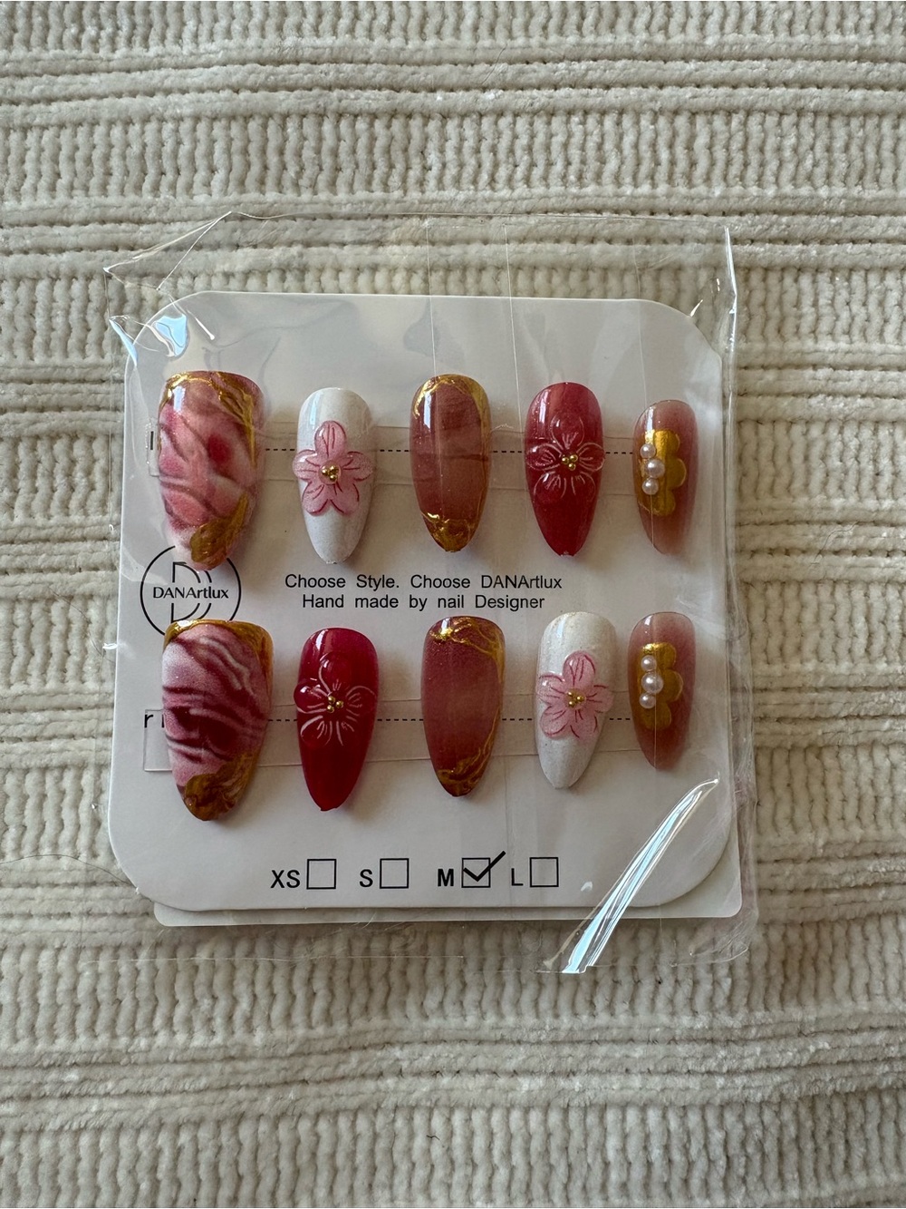 3D Red & Pink Floral Press-On Nail Set Size Medium